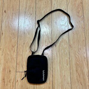Lululemon Easy Access Crossbody Bag Black Small Travel Pouch Purse One Size